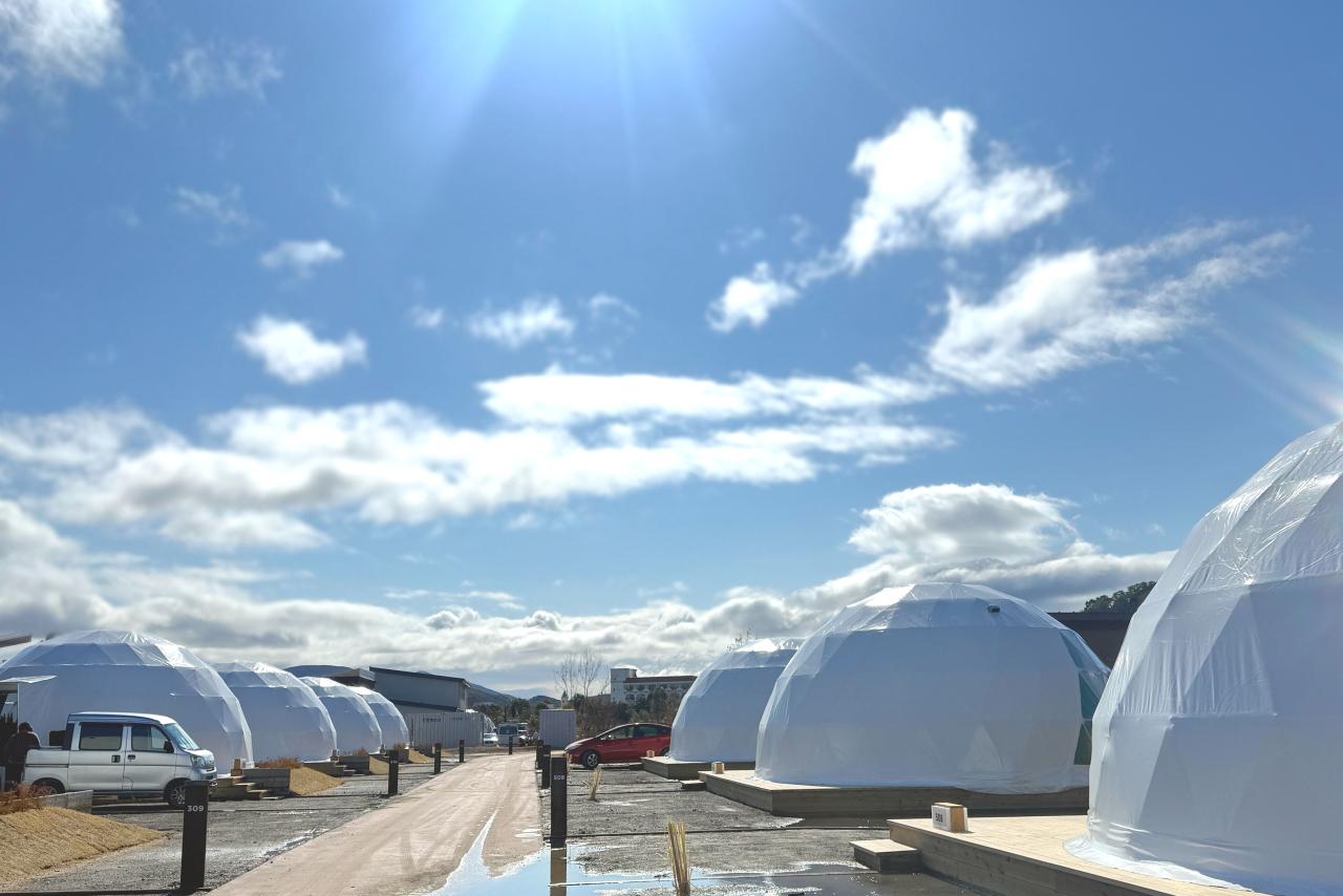 車はテントに横付けできます-0