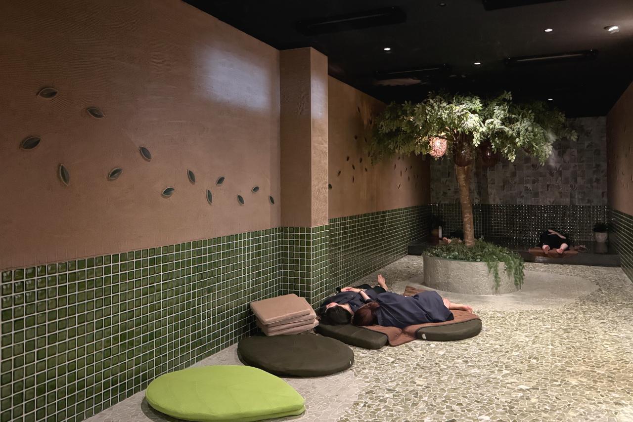 森林浴をイメージした　【森の岩盤浴】-1