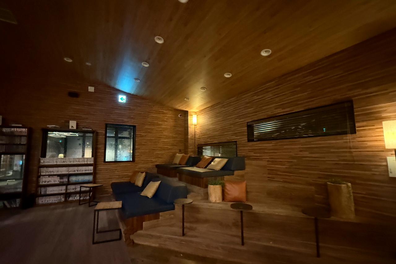 夜は落ち着いた雰囲気で-3