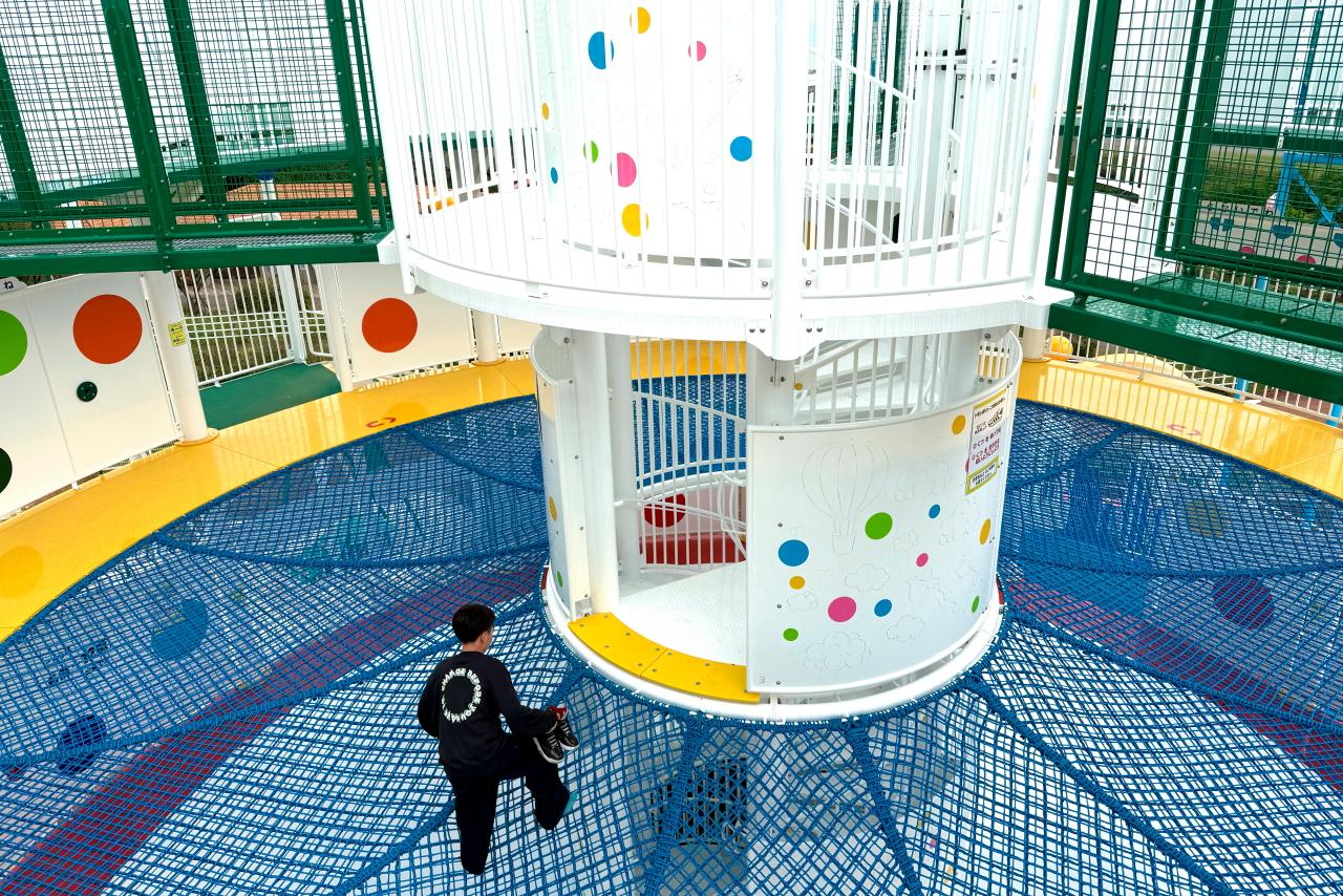 【３階部分】スリル満点のネットトランポリンとチューブスライダー！-0