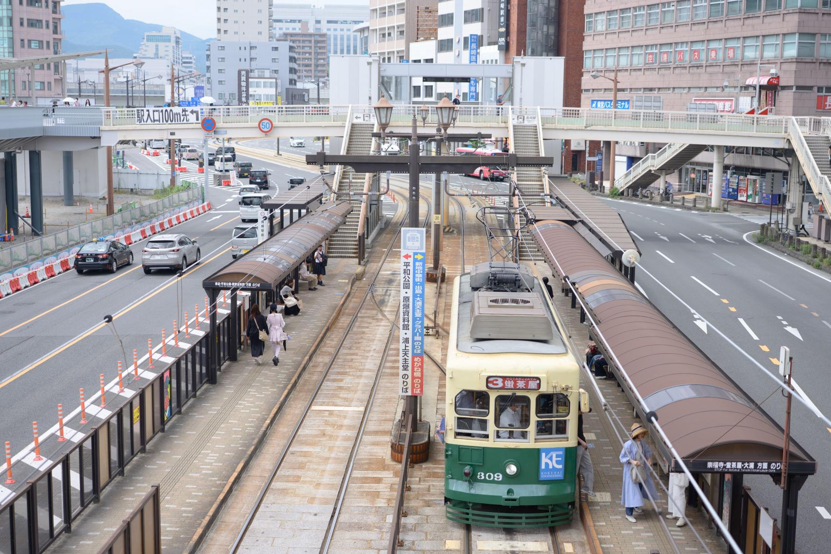 ２．長崎駅前の立体歩道橋 ～長崎の路面電車ベスト観察スポット～-0