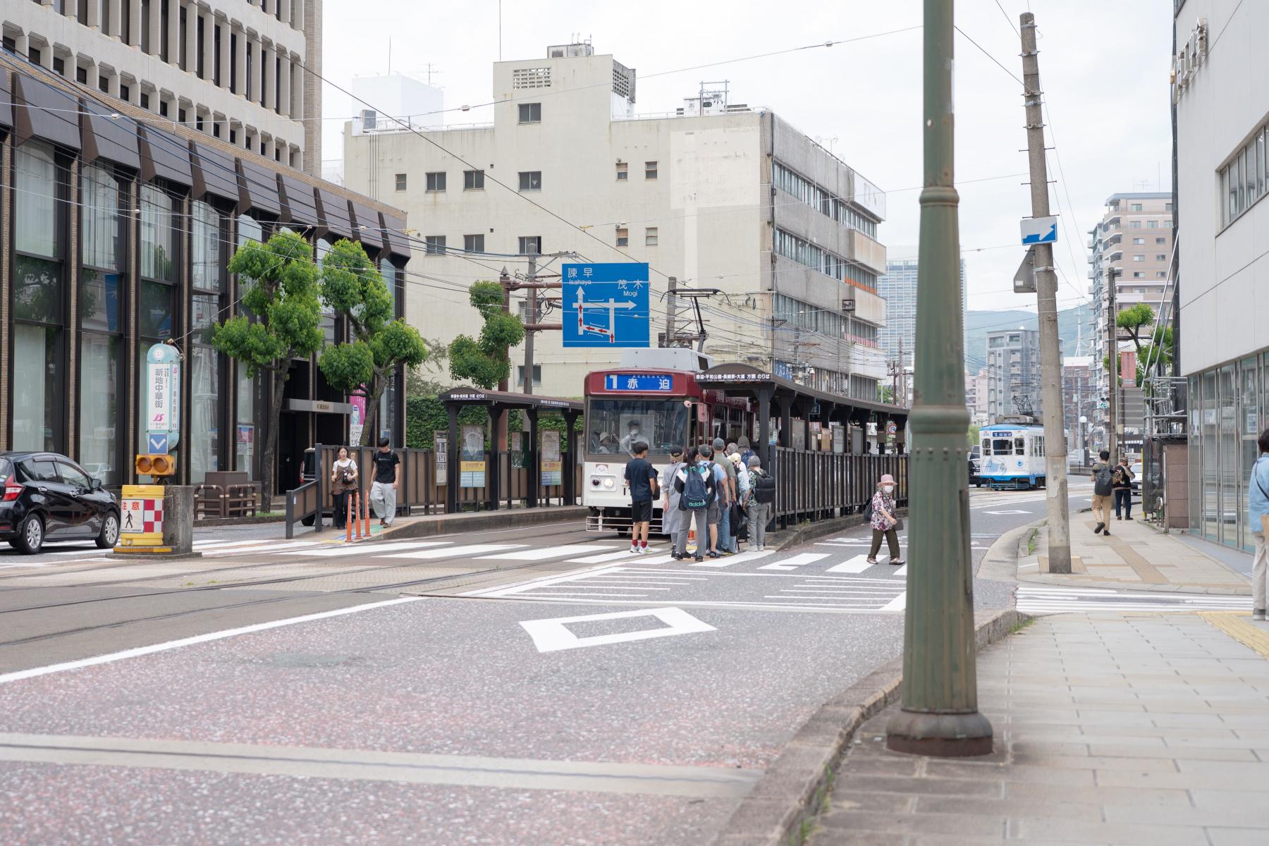 新地中華街そばの本川口橋 ～真横から路面電車を撮影できるスポット～-1