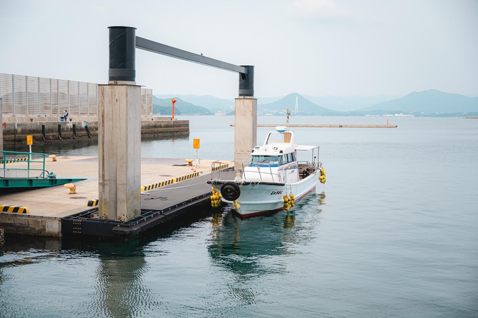 ３．島へ渡る船は「フェリー」か「海上タクシー」-1