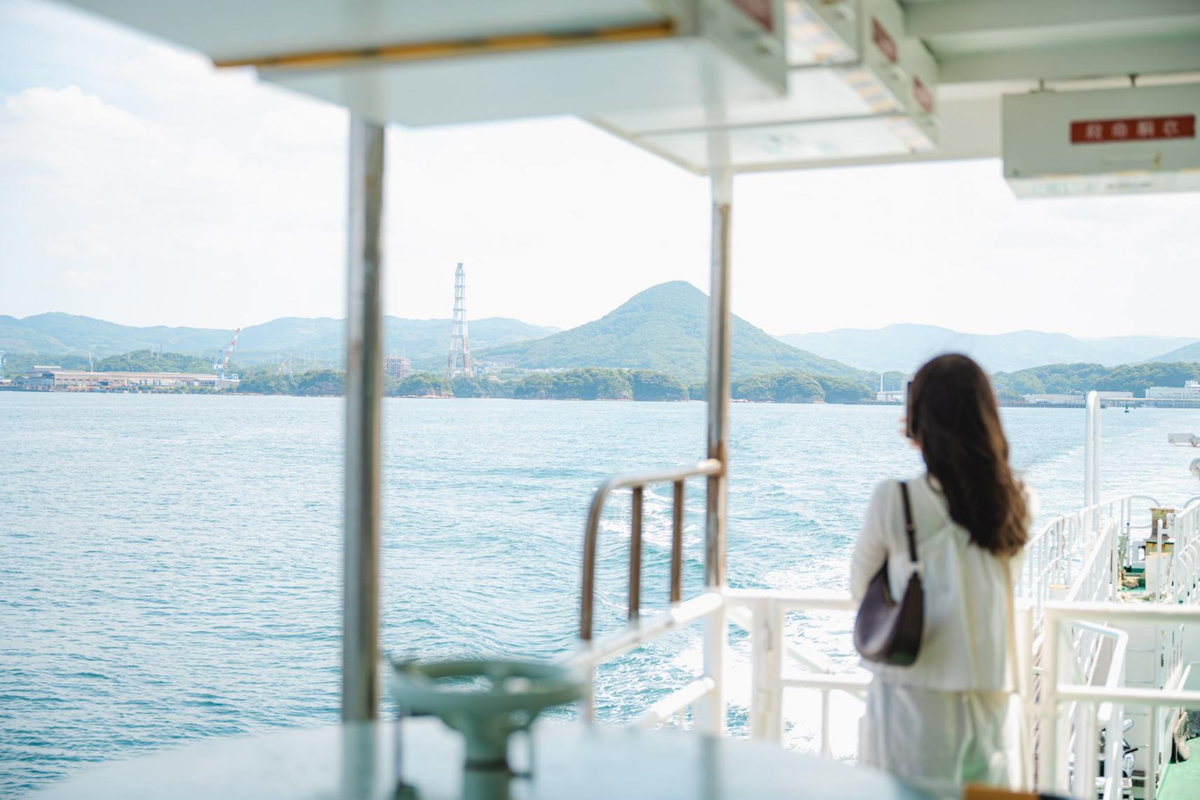 ５．未知の島へ出発！絶景を楽しむワクワクの船旅-0