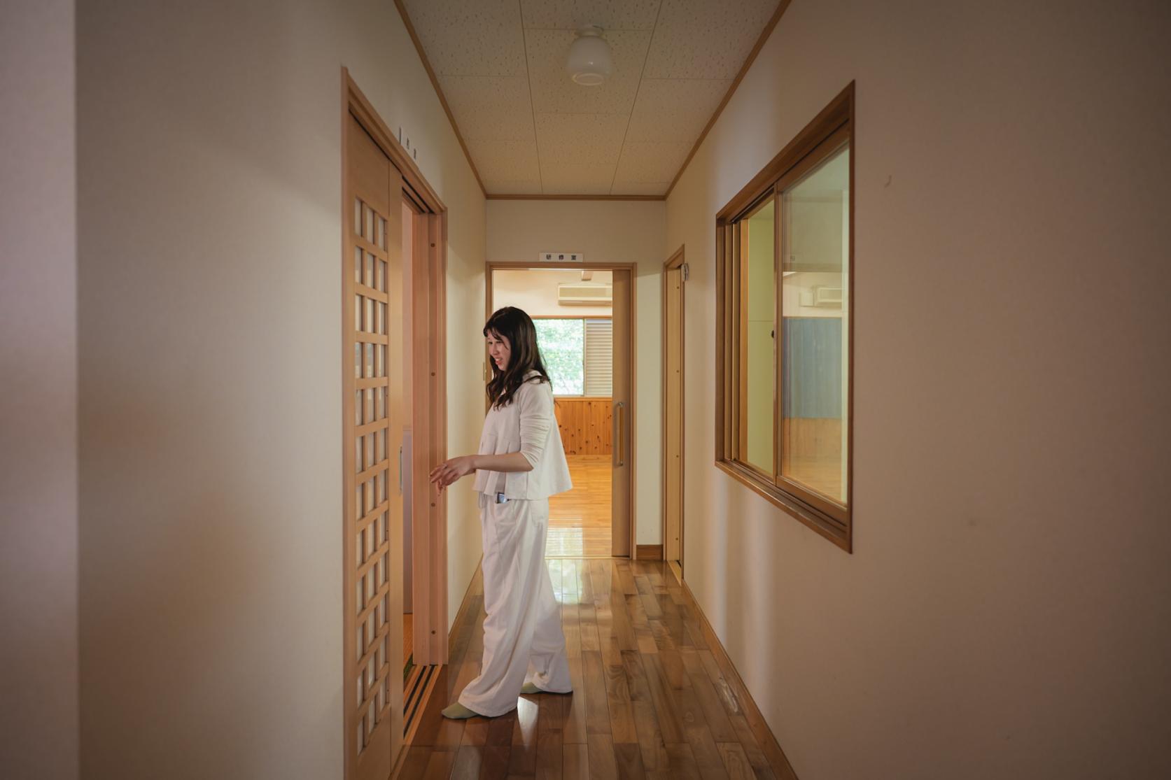 ９．快適に過ごせる「高島漁業体験館」-1