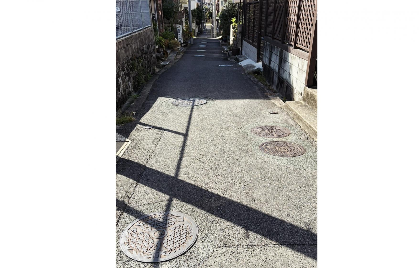 マンホール繋がりでもうひとつ、長崎珍百景？-2