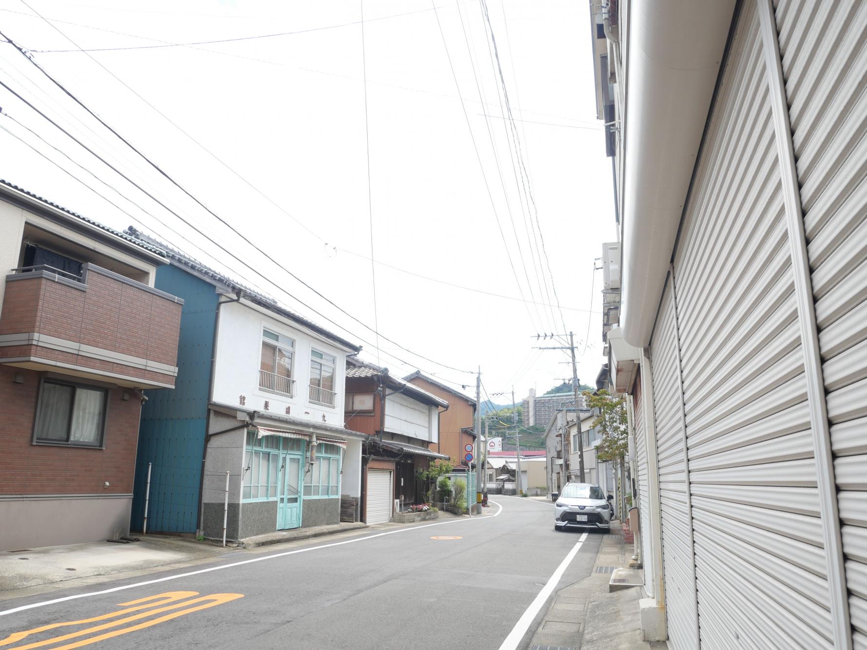 「小菅修船場跡」までやって来た-3
