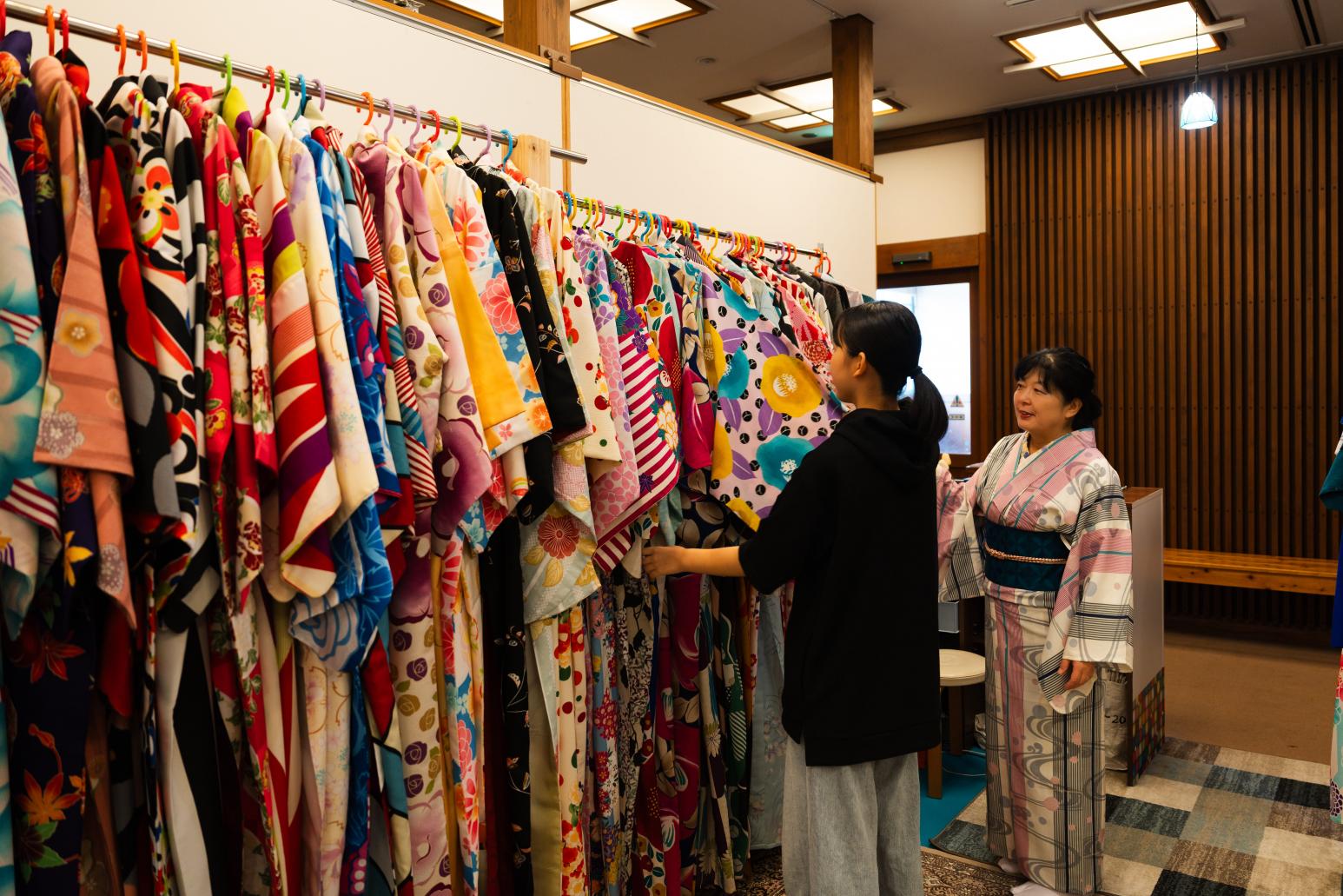 出島の中で着物に着替えて、長崎さんぽのはじまり-1