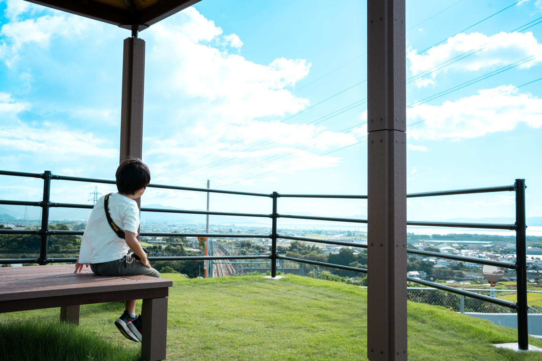 【新幹線が見える丘公園】大村湾の絶景とともにかもめを見よう！-1