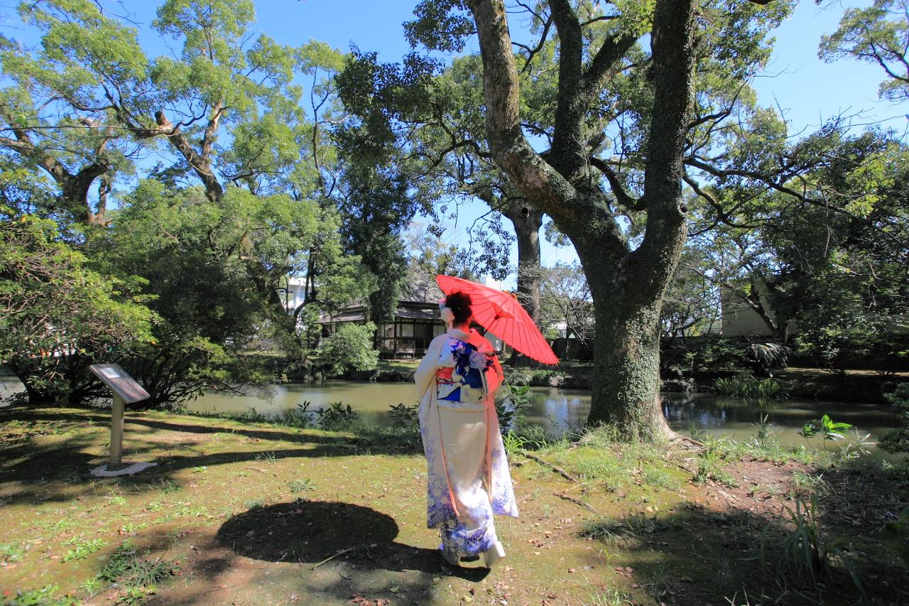 県立高校の敷地内に趣のある庭園「御書院」-0