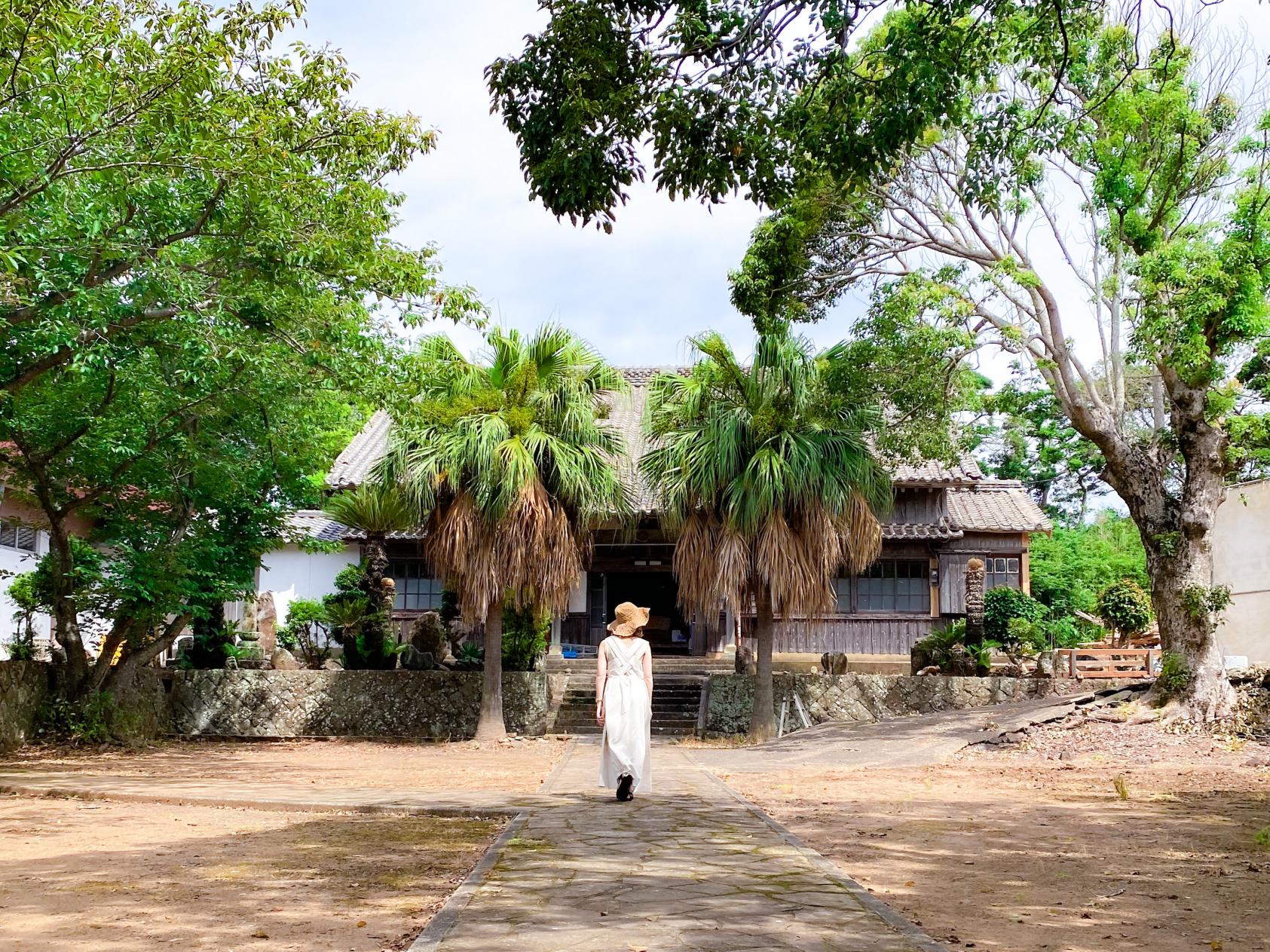 歴史＆カメラ女子必見☆鮮やかな朱門が目印の「東光寺」☆-2