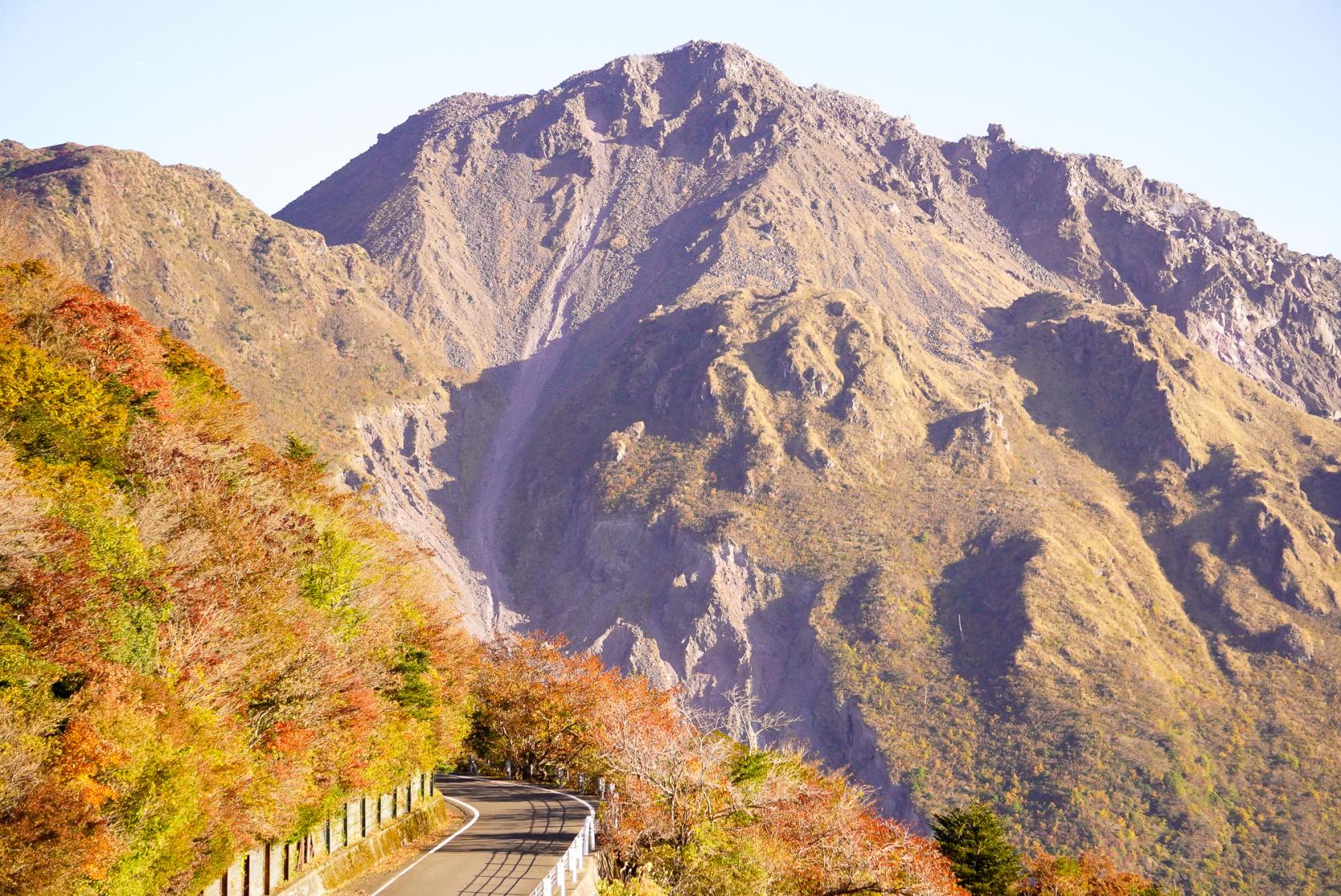 大人気紅葉スポット・仁田峠へ-0