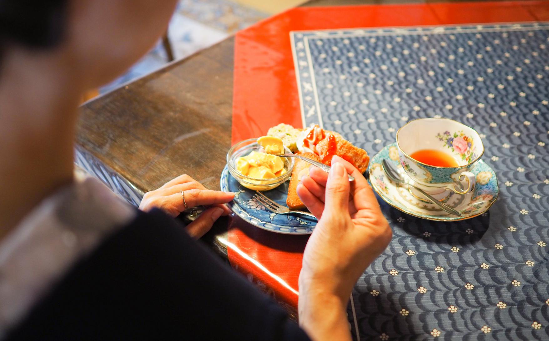 大正、昭和、それぞれに味のある雰囲気のあるお部屋で、ゆっくりランチやカフェタイムを…-1