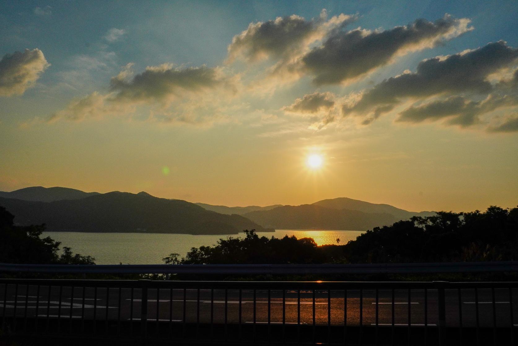 休憩や展望スポット満載！三浦海岸ルートを通ってみよう！-0