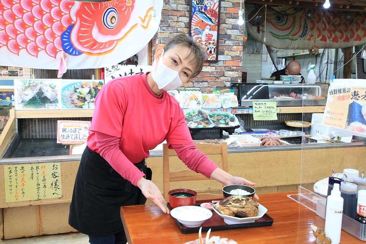 鮮度バツグン！ランチができる魚屋さん【竹野鮮魚】-0