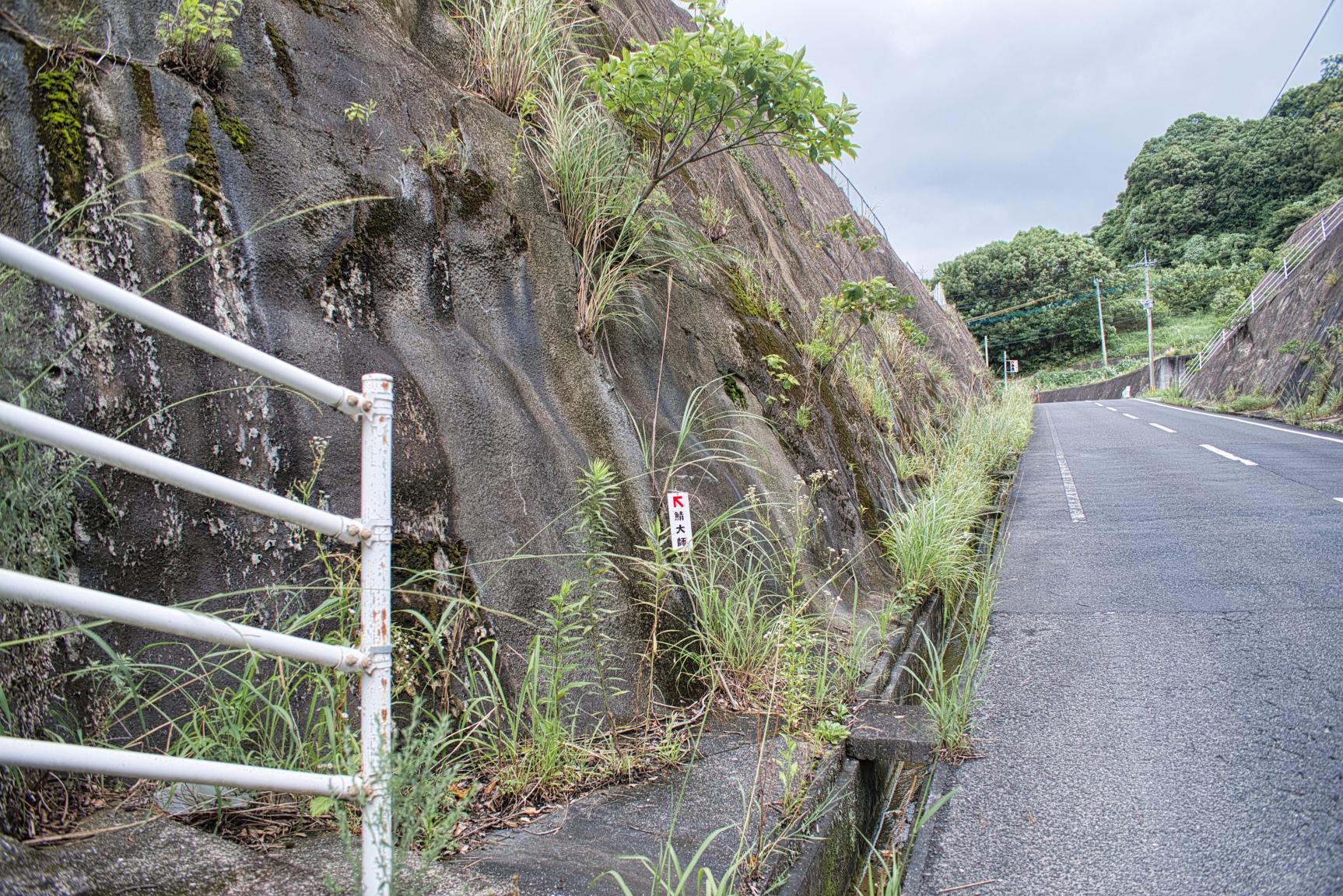 住宅地の中に史跡が…-0