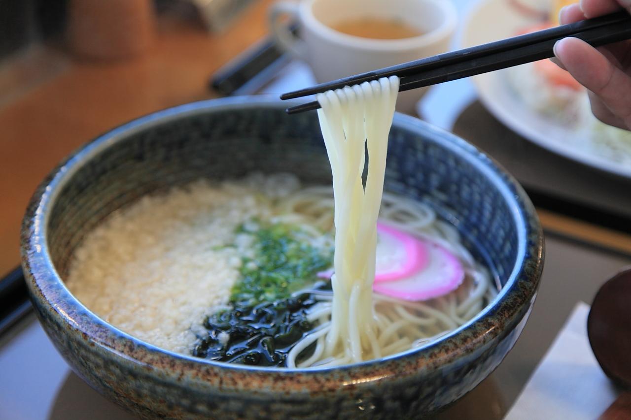 長崎名物「トルコライス」や五島名物「五島うどん」も頂ける空港レストラン【カメリア】-1