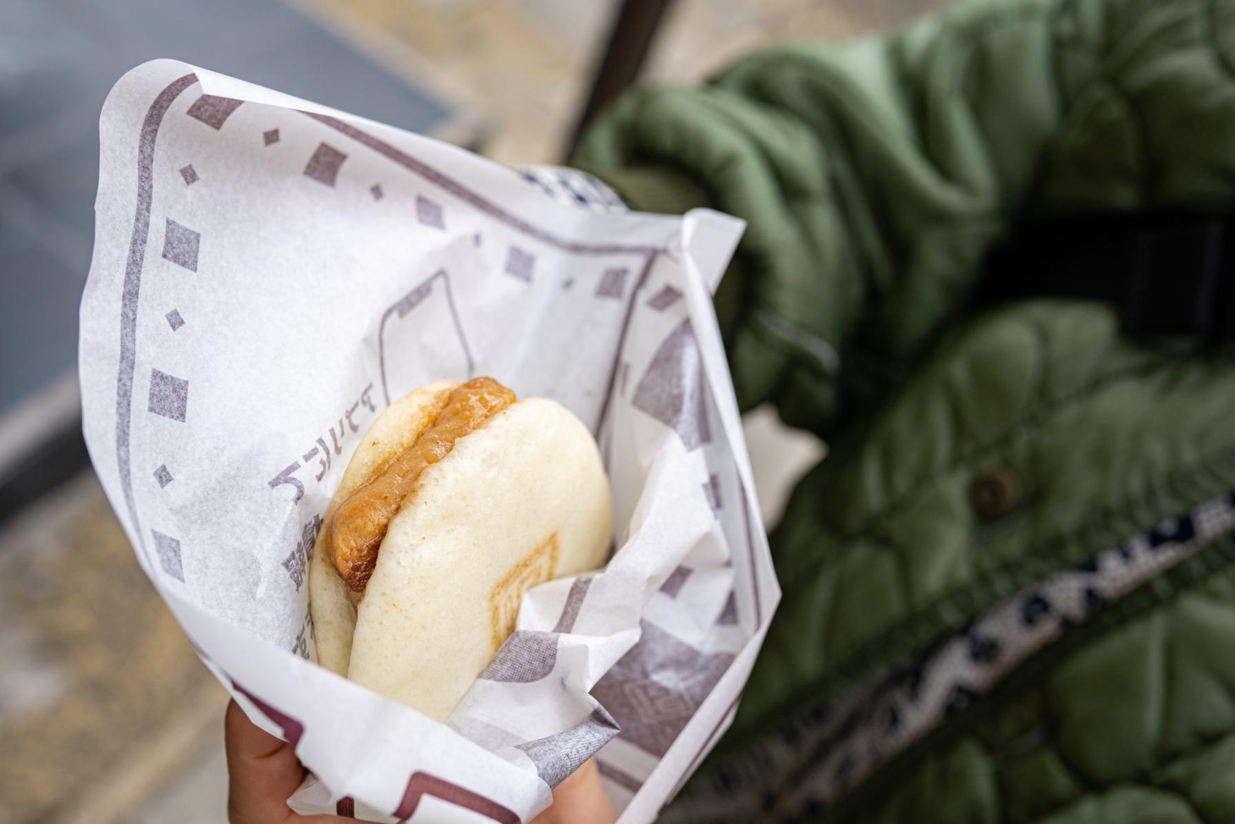 ④「角煮まんじゅう」ふわふわトロトロの角煮を召し上がれ！-0