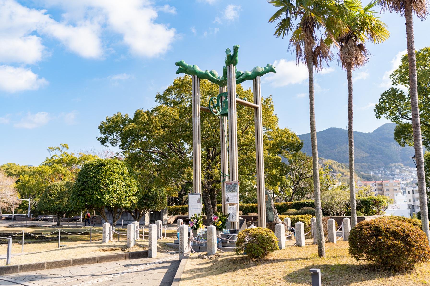 ⑥【電停名：平和公園】世界の平和に想いを寄せて「平和公園」-2