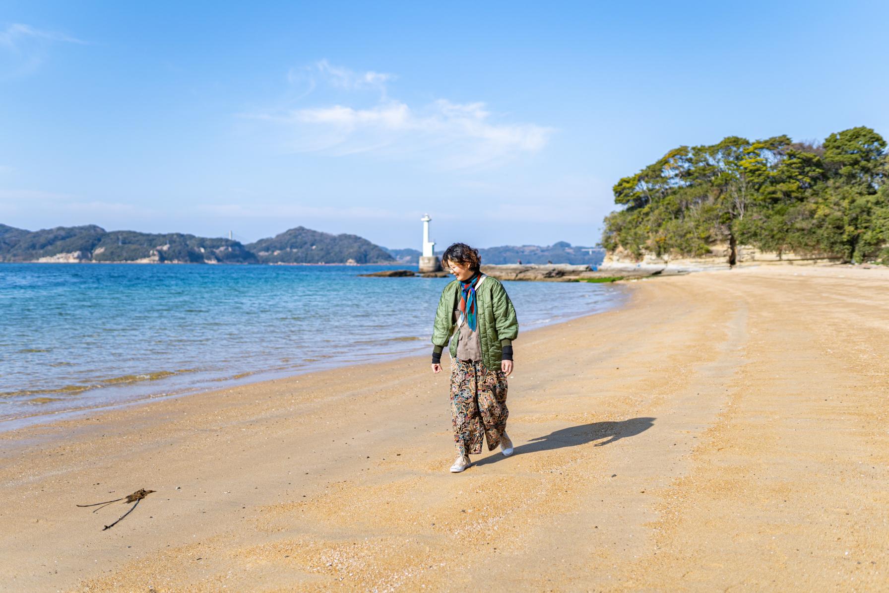 海がきれいすぎる…「初崎海水浴場」と「初崎灯台」-1