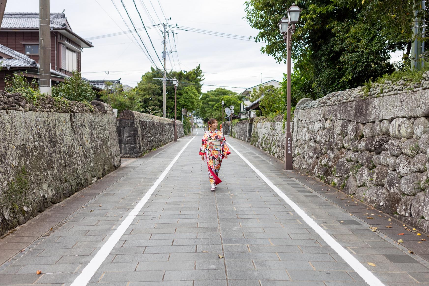 工夫された石垣が面白い！武士たちの屋敷-0