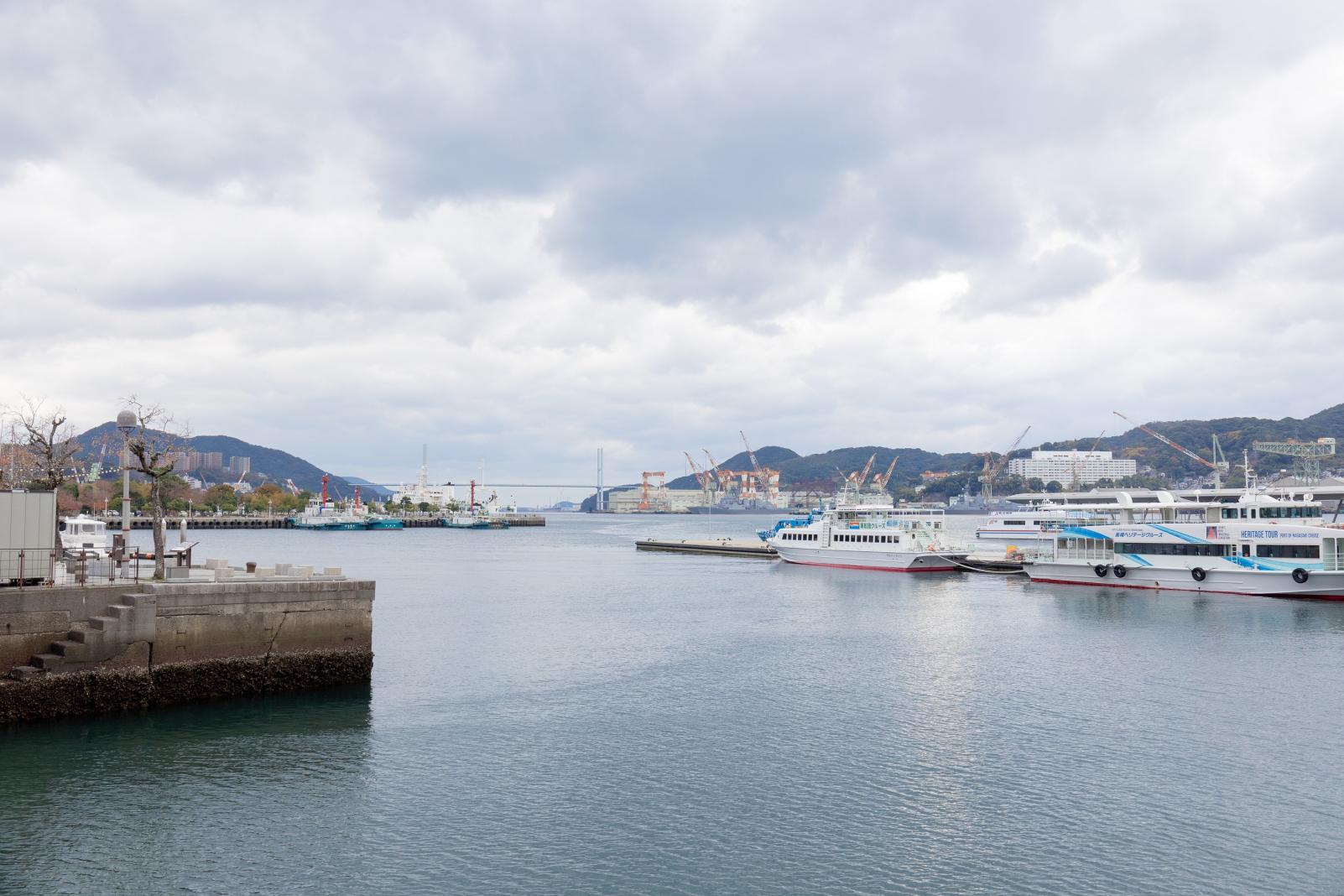 長崎グルメが集結！時間帯や季節で表情を変える長崎港の風景もぜひ♪-1