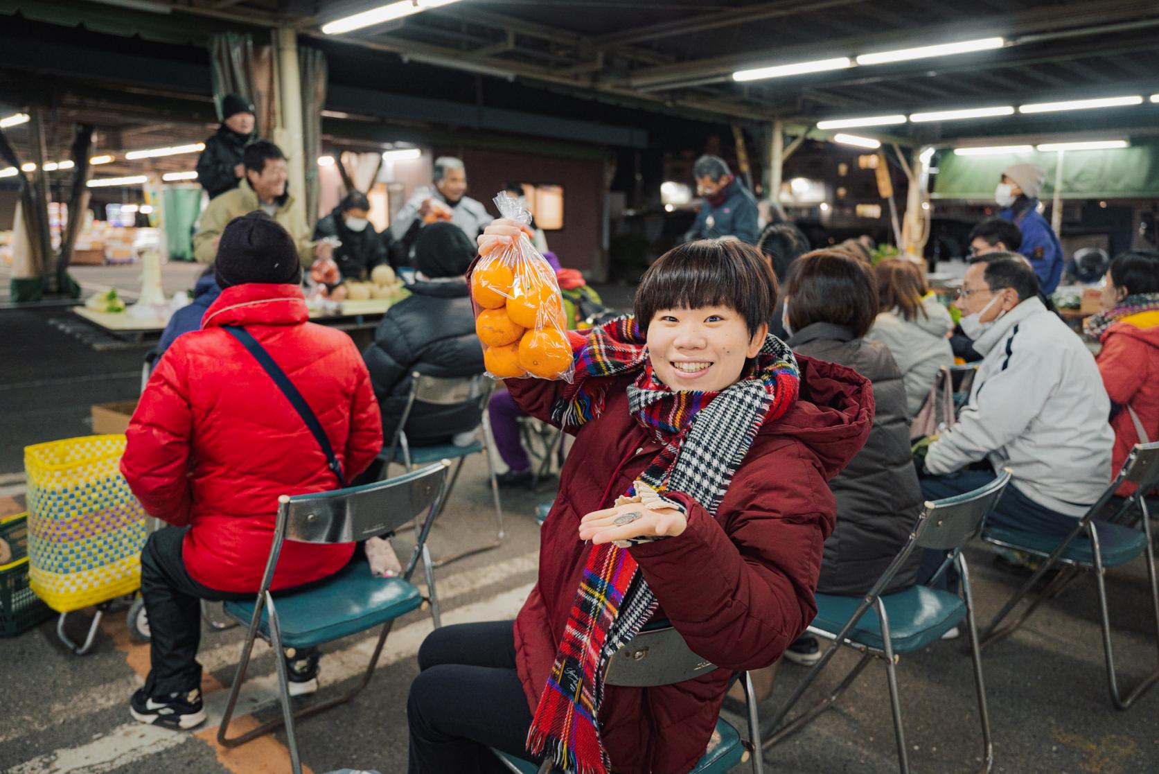 全国でも有名な西海産のみかんを150円でゲット！-0