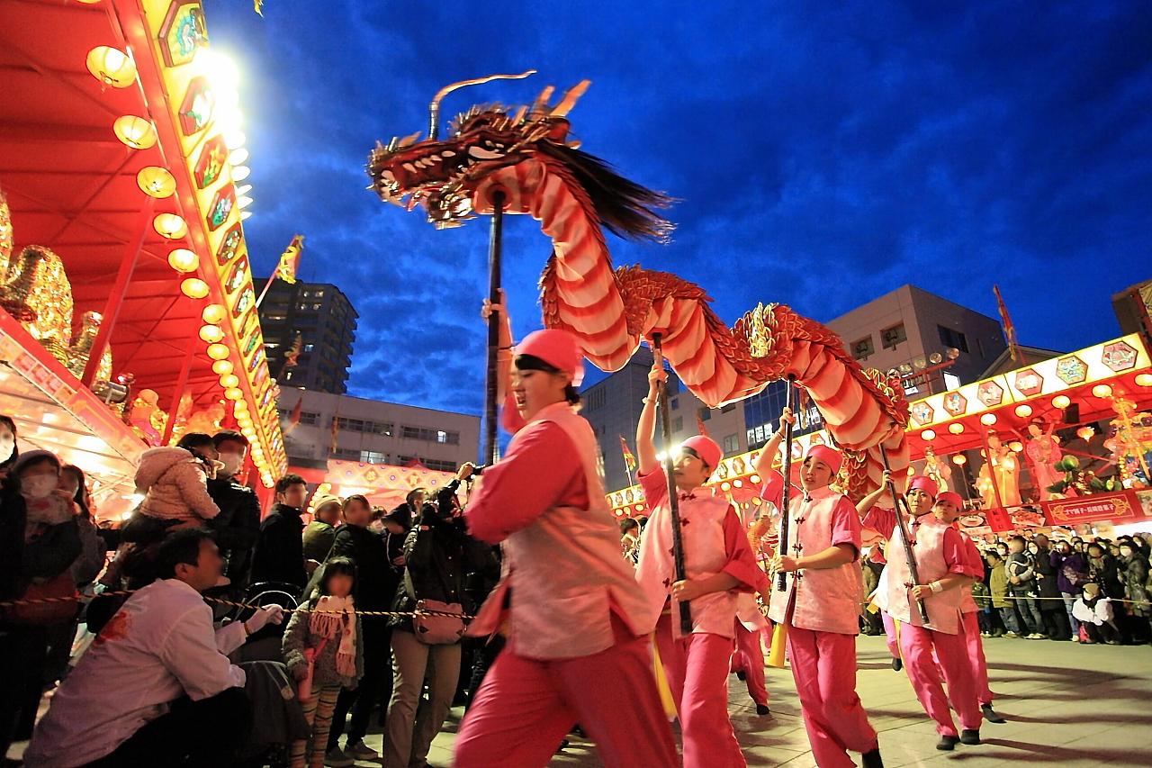 お目当ての出し物がある時には、そのまま会場で撮影！龍踊りを撮ってみた-0