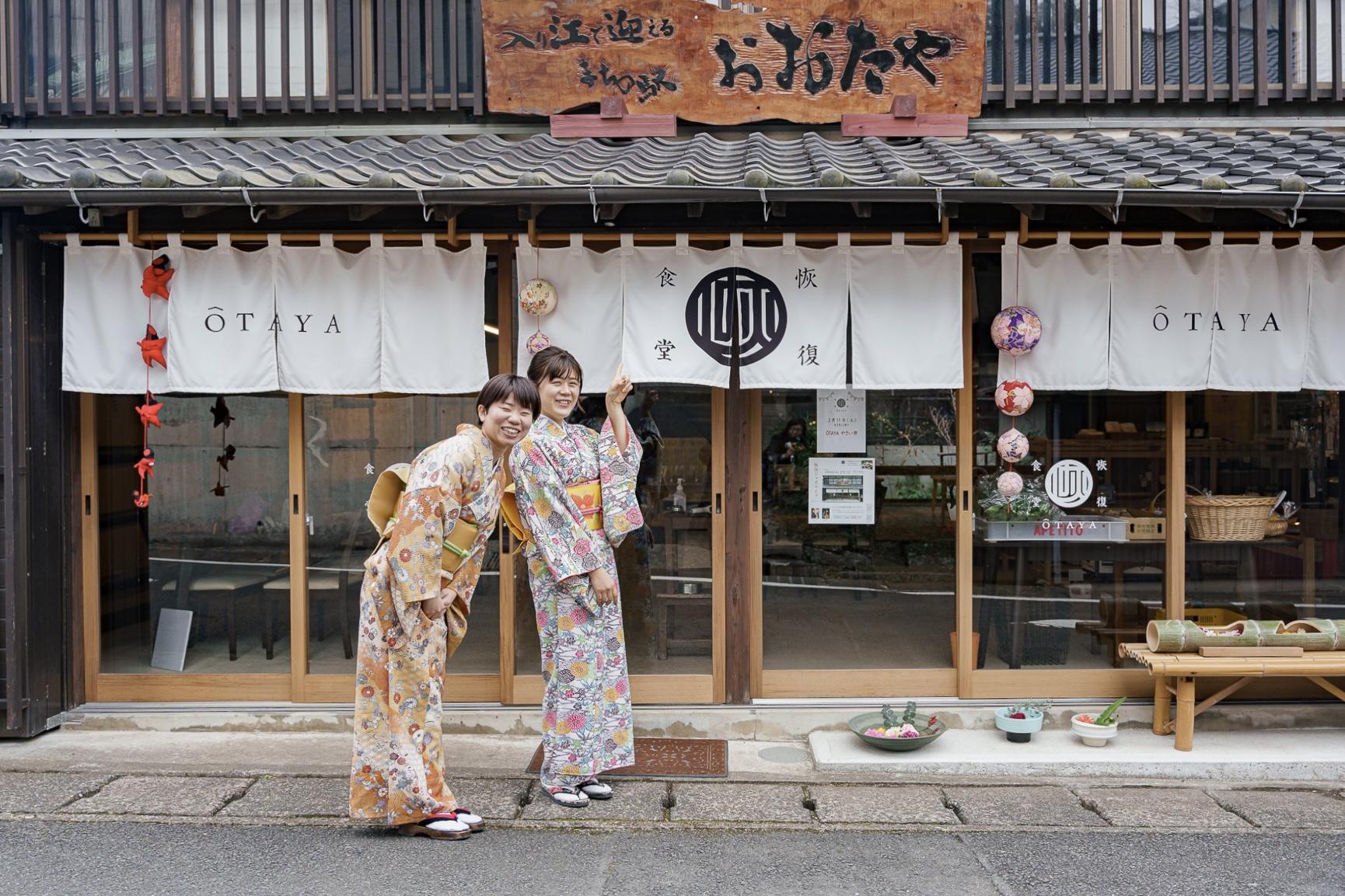 毎年春に行われている肥前えむかえ繭玉まつり-0