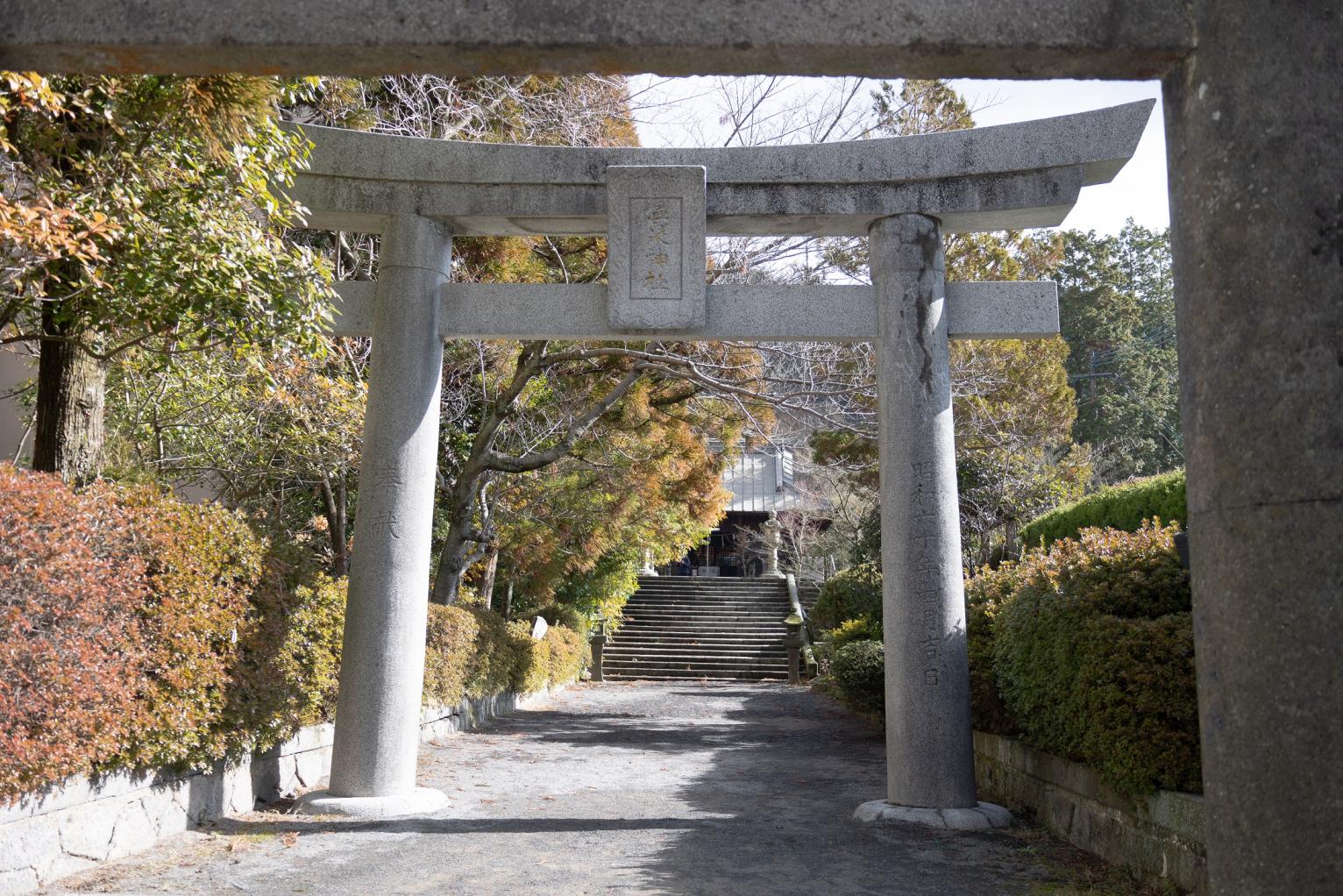 雲仙のパワースポットへ！温泉神社って何と読むか知っていますか？-0