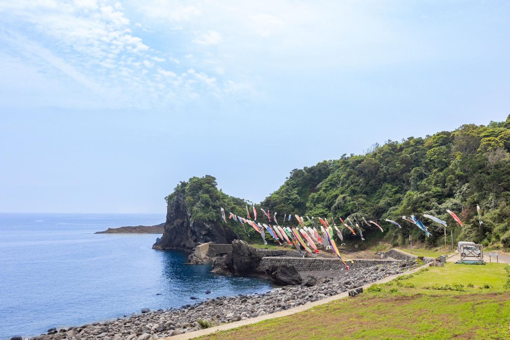 ＃02．海の上を泳ぐ「神爪海岸」の鯉のぼり-0