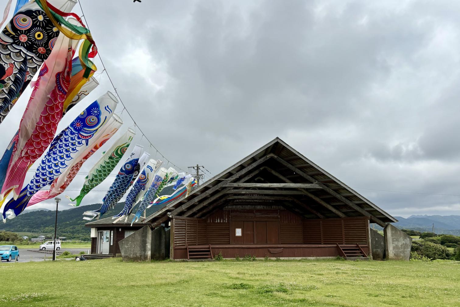 ＃03．大パノラマの絶景が見れる「魚津ヶ崎公園」の鯉のぼり-3