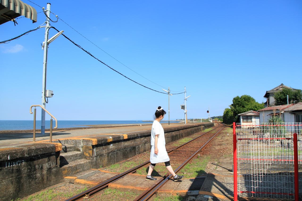 注意を払ってホームへ渡りましょう-1