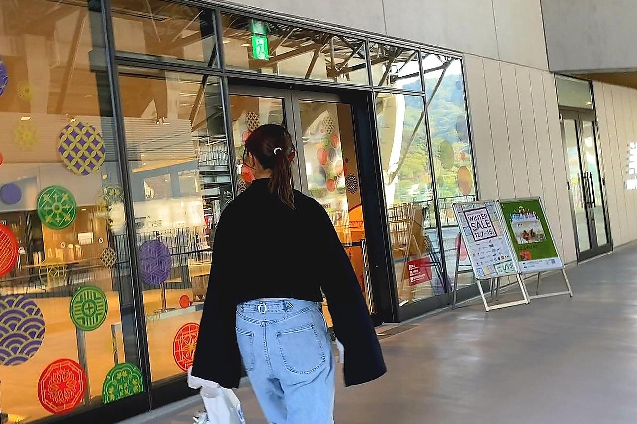 スタジアムシティサウスは、多彩な店舗が集まる商業棟-0