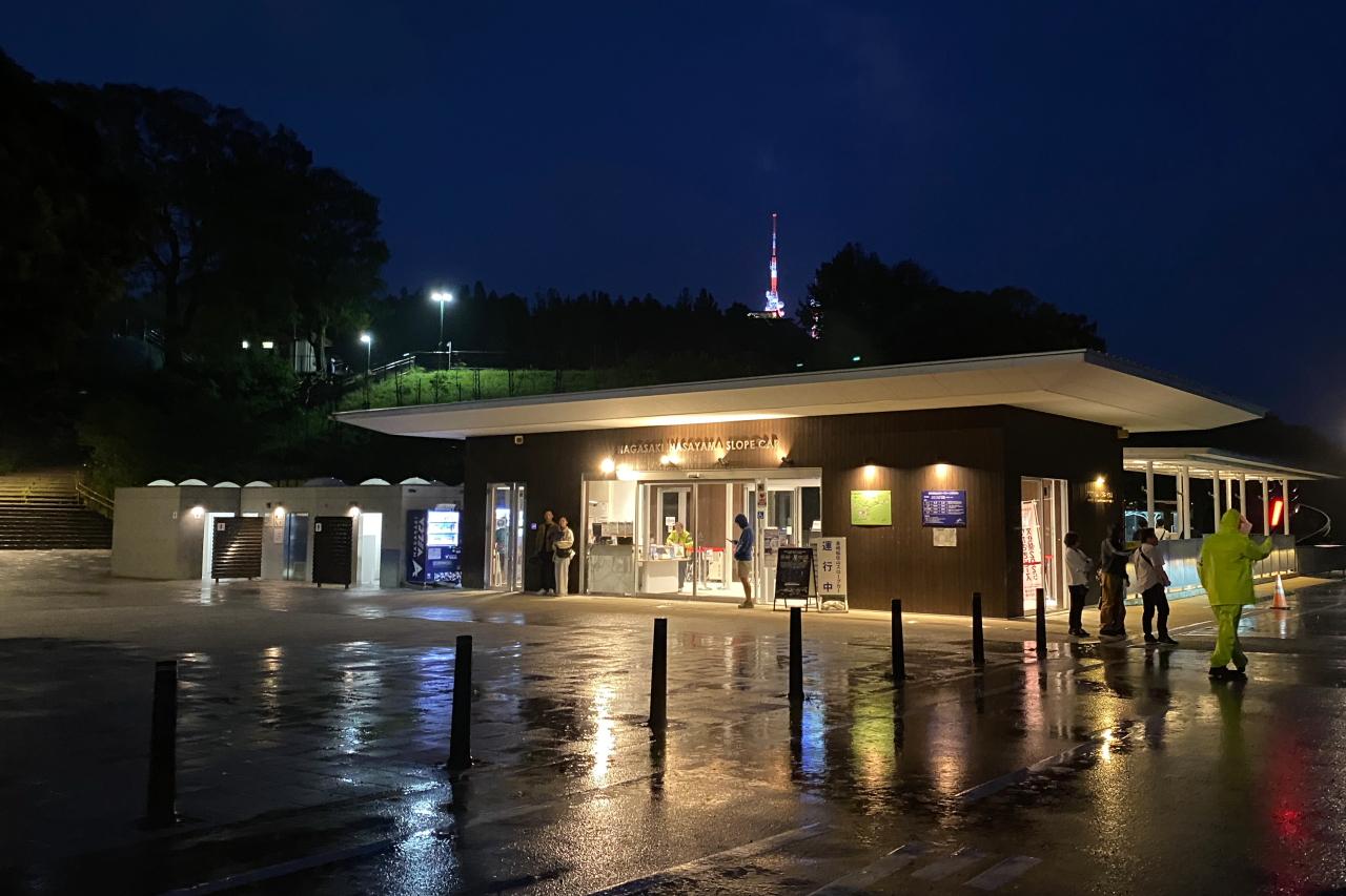 稲佐山へのアクセス②　スロープカー　【中腹駅～山頂駅】-2