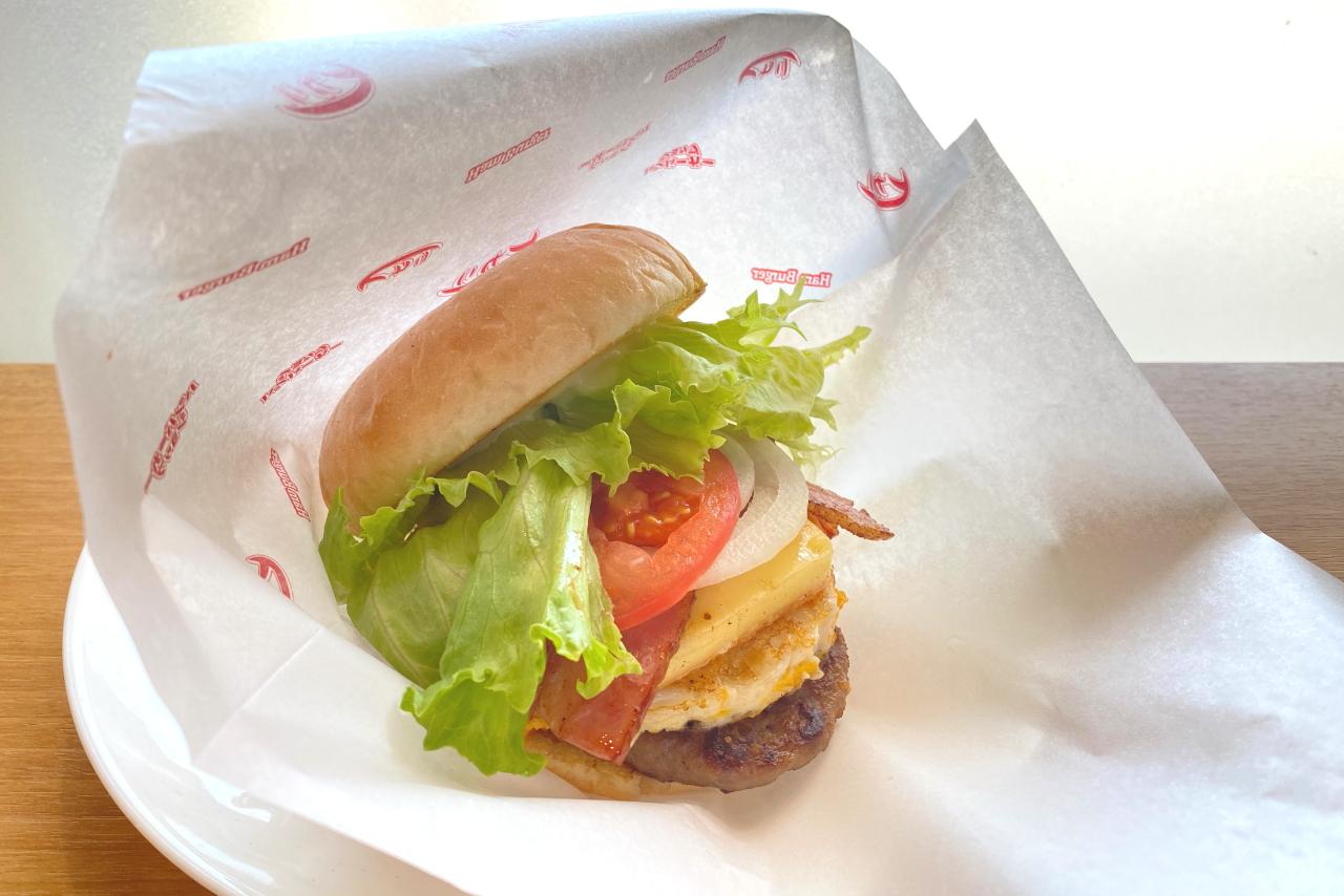 佐世保駅から徒歩３分！させぼ五番街「ヒカリ」の佐世保バーガー-0