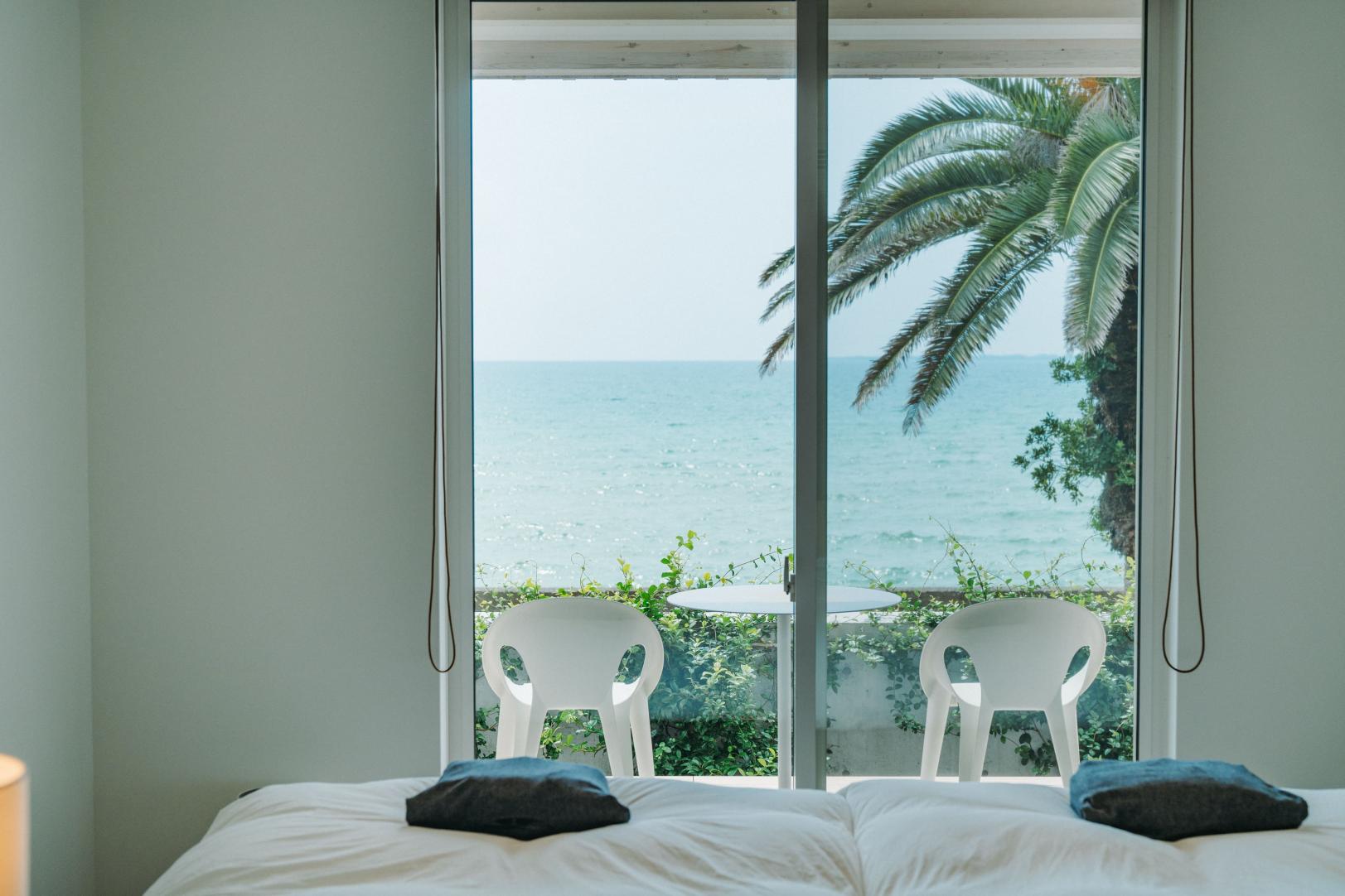 波音に包まれる全室オーシャンビューの客室-0