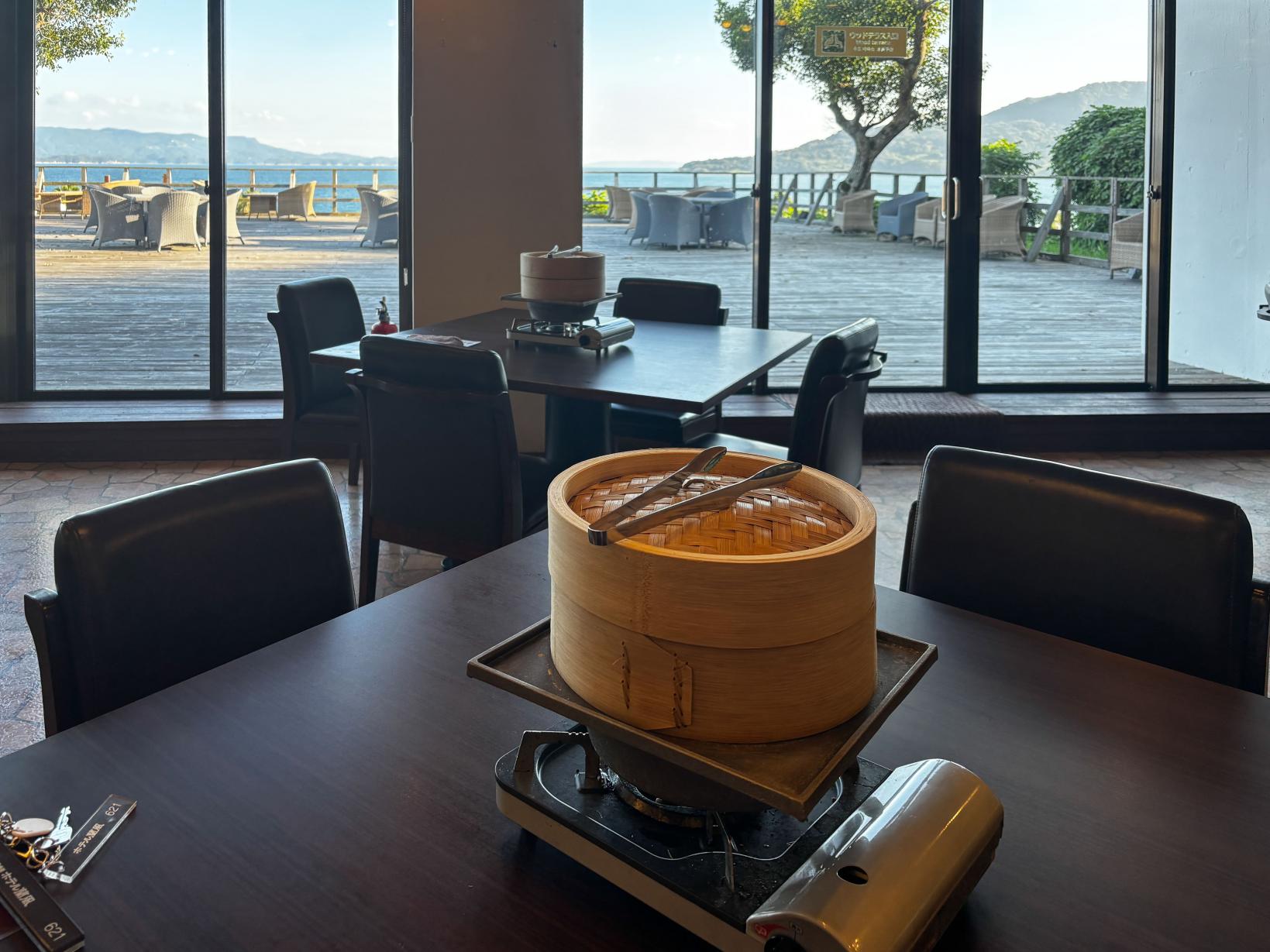 豪華食材を食べ尽くす！贅沢バイキングを堪能-0