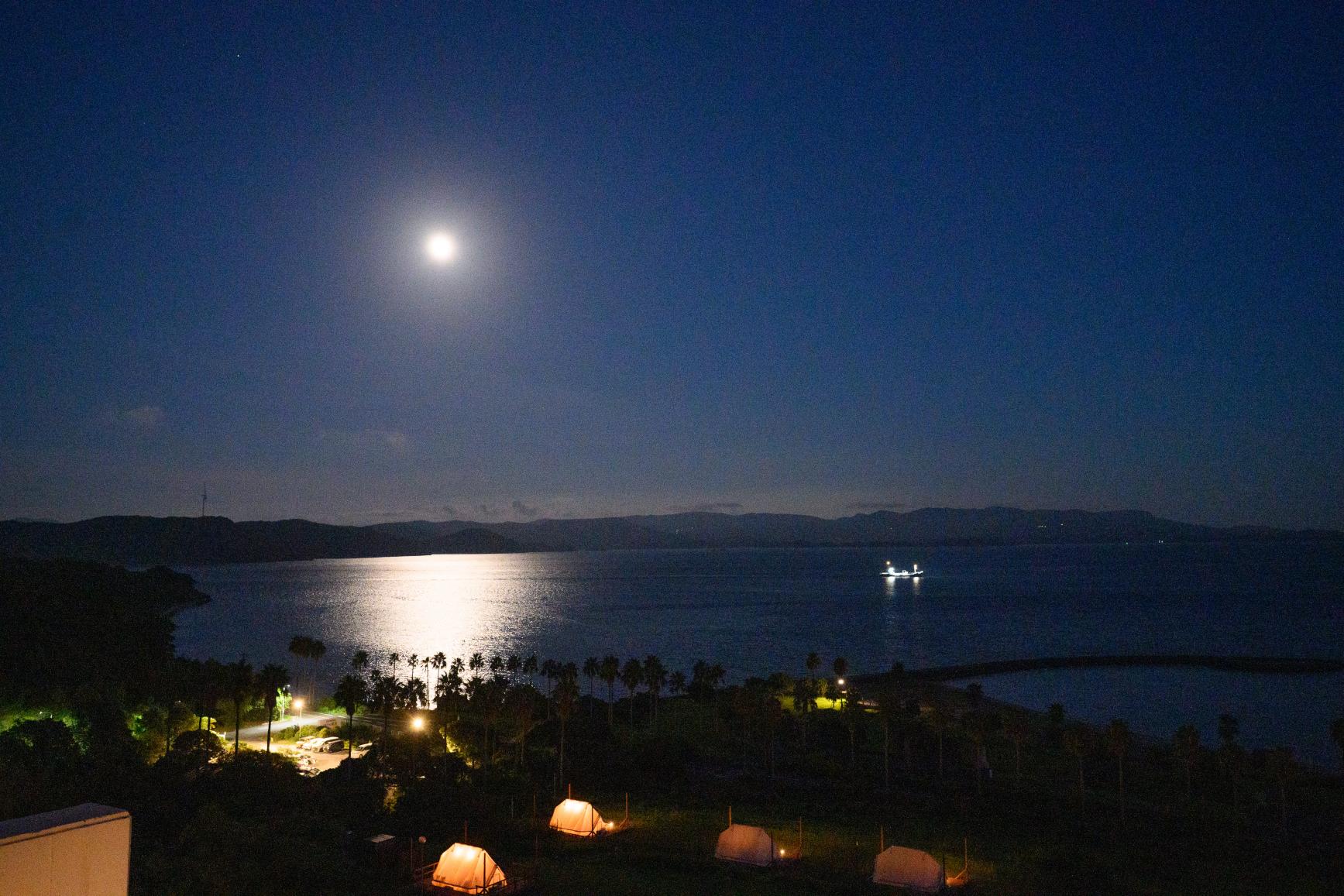 温泉後は客室で-0