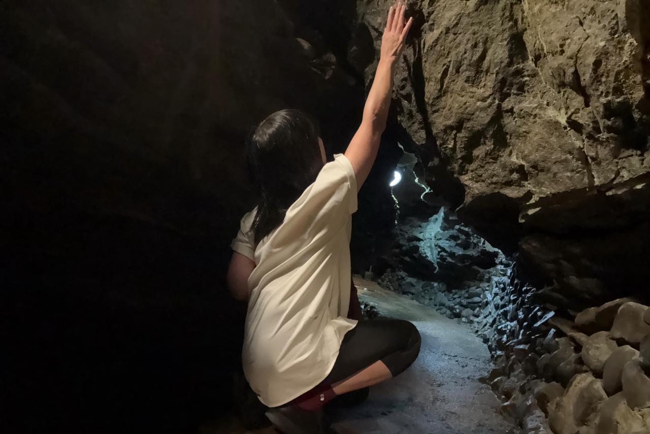 腰をかがめて進み、探検気分を味わおう！-0