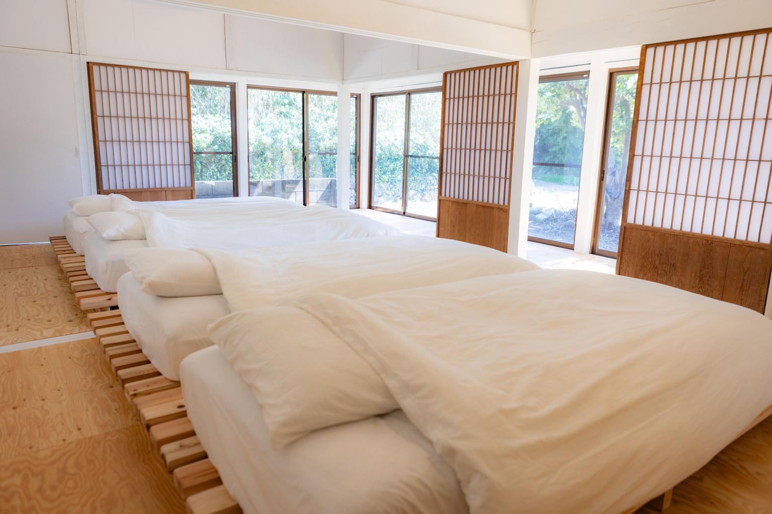 昔ながらの縁側でのんびり-1