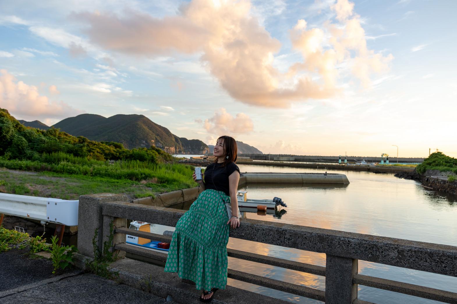 徒歩5分、貝津漁港から見える絶景-1