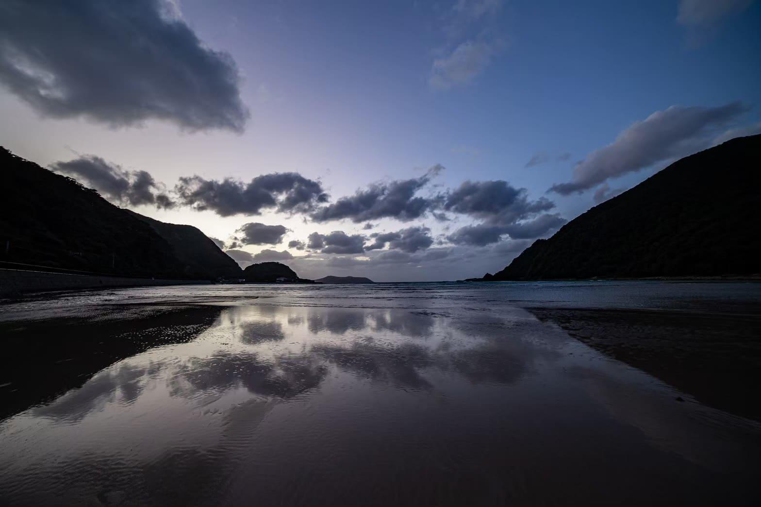 遠浅の海が映し出す、絶景のリフレクション-1
