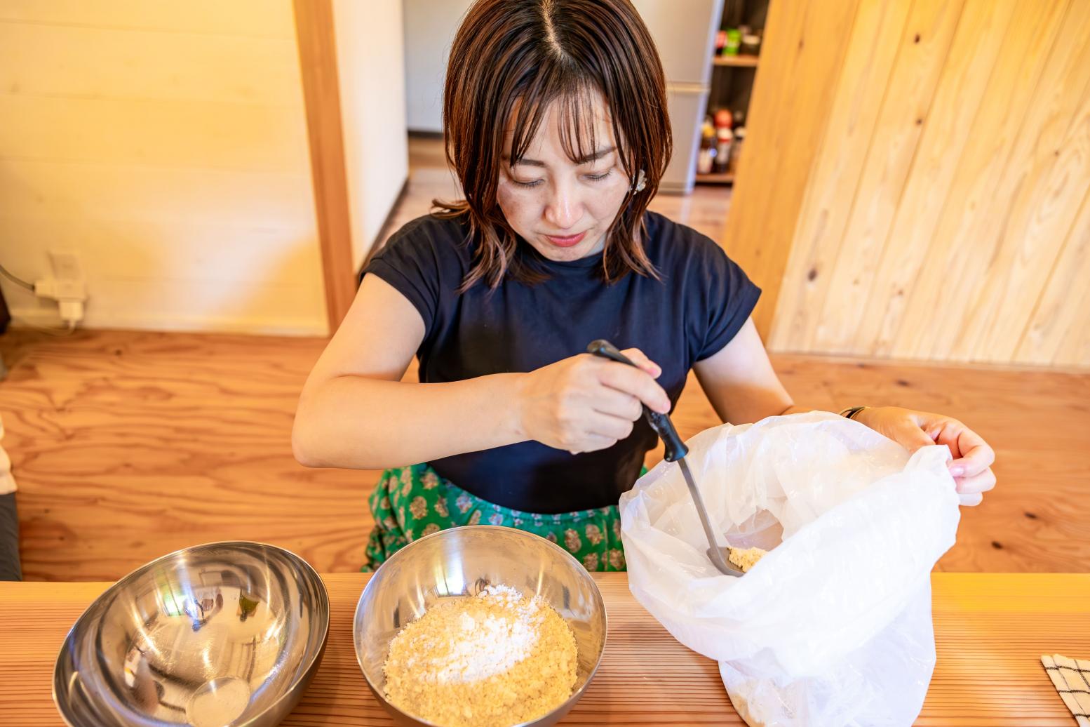 地元産の小麦粉で作る特別な生地-1