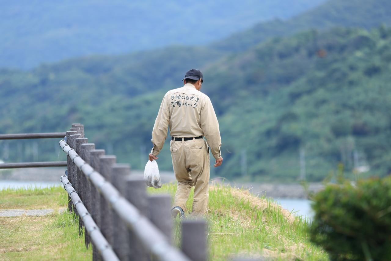 植物のプロフェッショナル、のもざき恐竜パークの峰課長-1