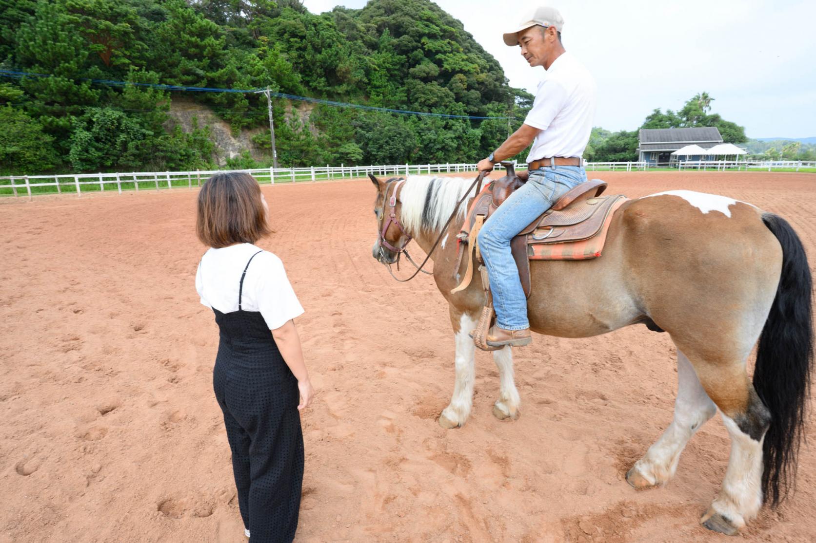 「乗馬教室+ビーチコース」で乗馬初体験！-1
