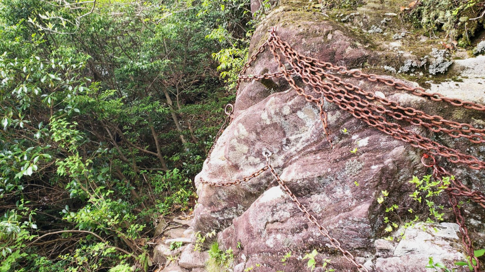 山頂までの最後の難関！-0