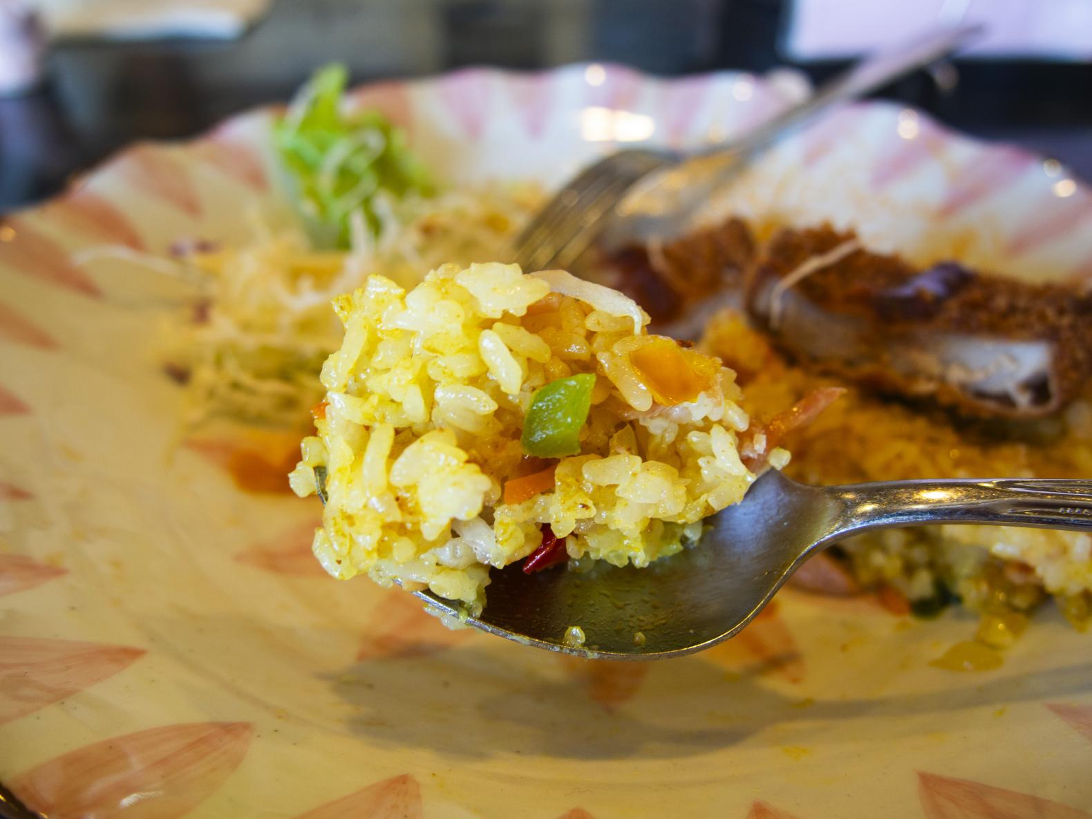 ファンが多い「トルコライス」-2