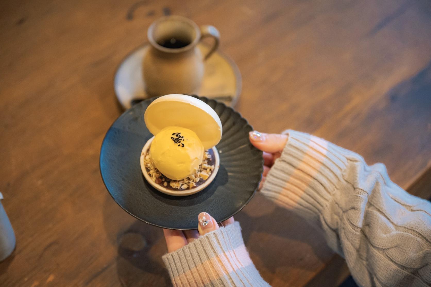 15:00 ｜ お気に入りカフェ「仔鹿の散歩道」でのんびり-2