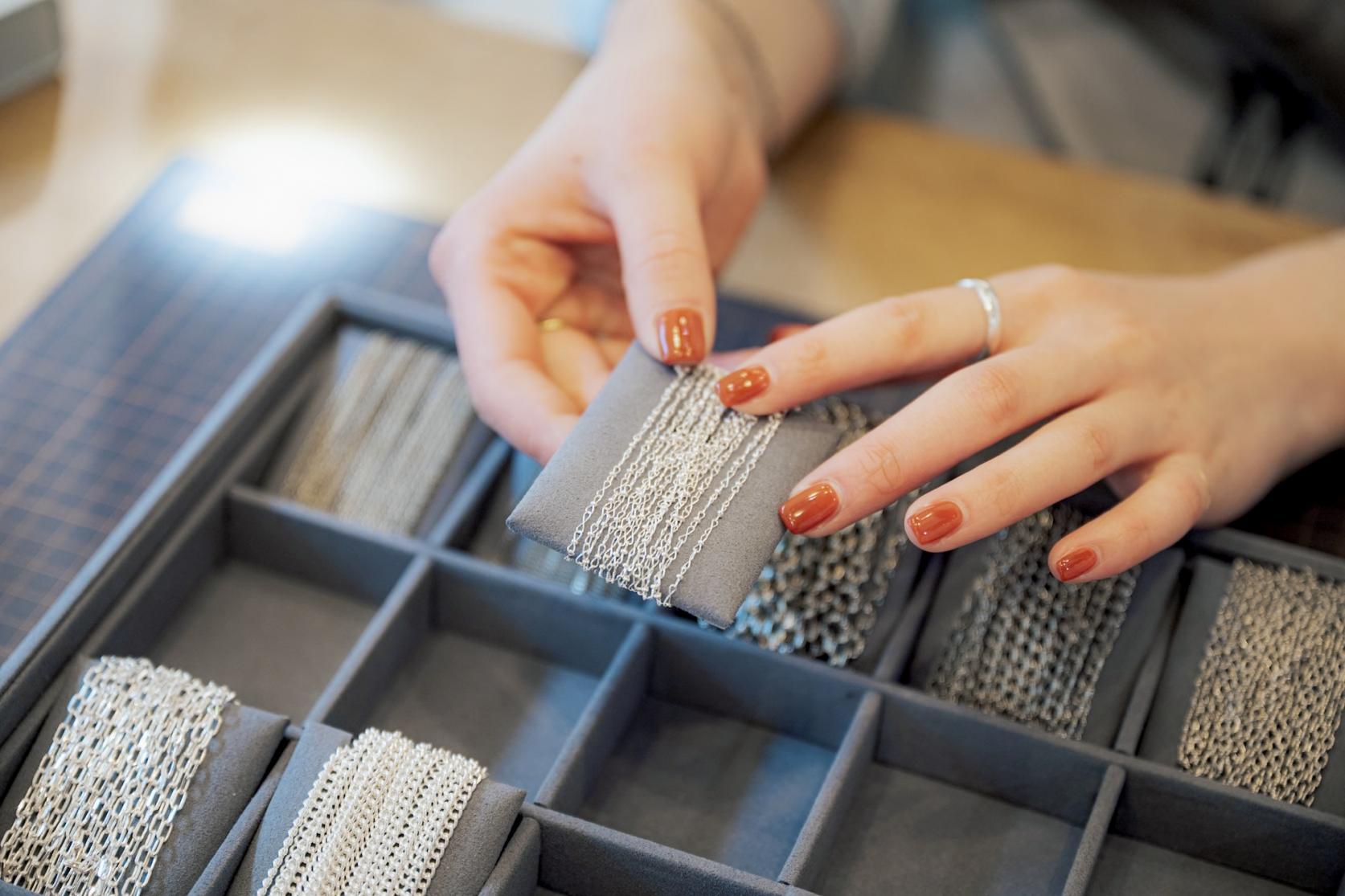 3. 「今」の自分に一番似合うチェーンを選んで-1